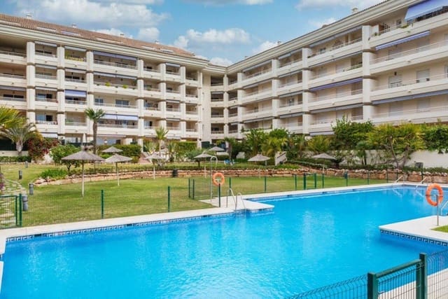 4 quarto Penthouse para venda em Marbella com piscina garagem - 1 365 000 € (Ref: 8538763)
