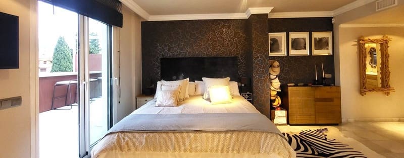 4 quarto Penthouse para venda em Marbella com piscina garagem - 1 365 000 € (Ref: 8538763)