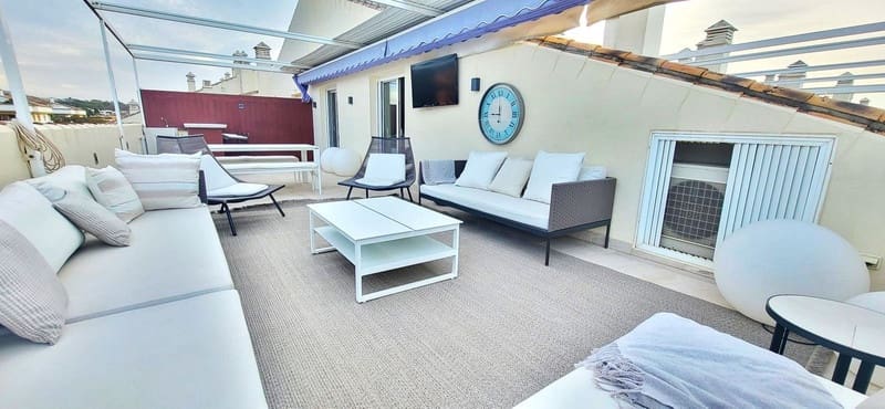 4 quarto Penthouse para venda em Marbella com piscina garagem - 1 365 000 € (Ref: 8538763)