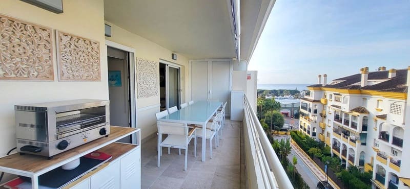 4 quarto Penthouse para venda em Marbella com piscina garagem - 1 365 000 € (Ref: 8538763)