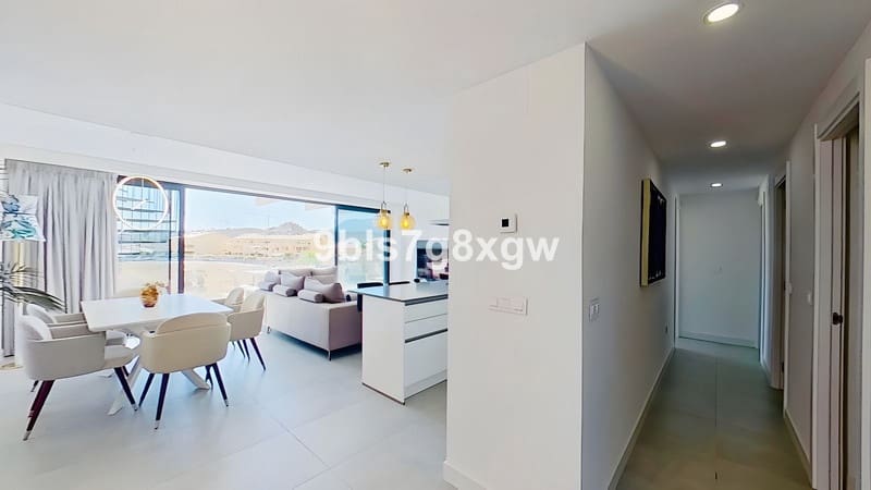 3 slaapkamer Penthouse te koop in Estepona met zwembad garage - € 629.000 (Ref: 8538768)