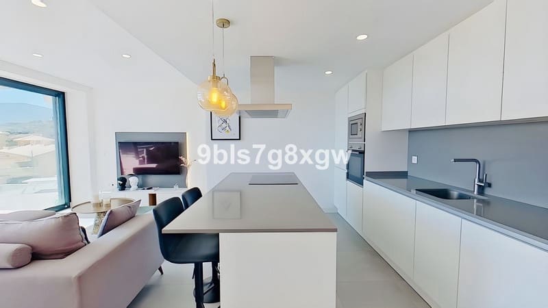 3 slaapkamer Penthouse te koop in Estepona met zwembad garage - € 629.000 (Ref: 8538768)