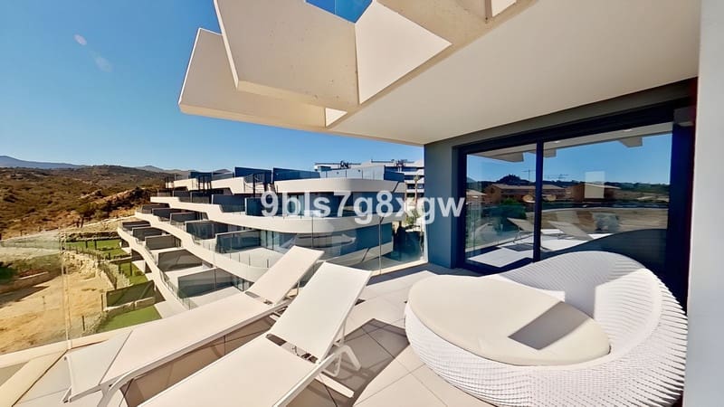 3 slaapkamer Penthouse te koop in Estepona met zwembad garage - € 629.000 (Ref: 8538768)