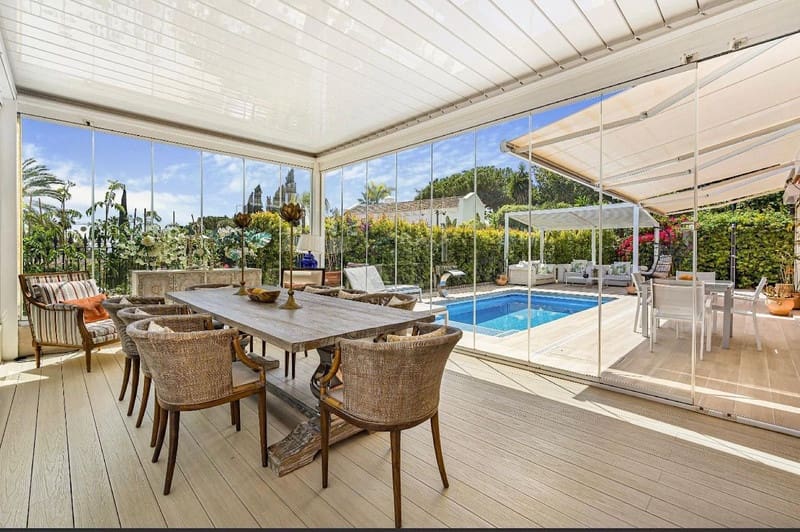 4 bedroom Villa for sale in Marbella with pool garage - € 2,500,000 (Ref: 8538770)