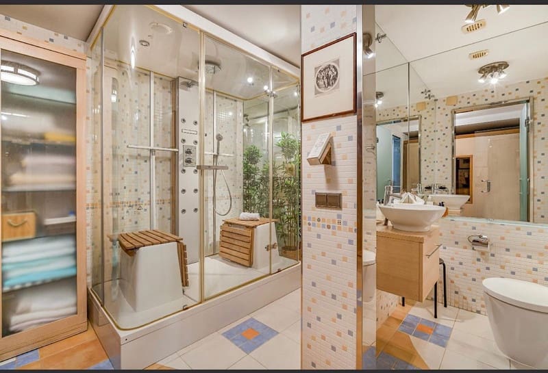 4 bedroom Villa for sale in Marbella with pool garage - € 2,500,000 (Ref: 8538770)