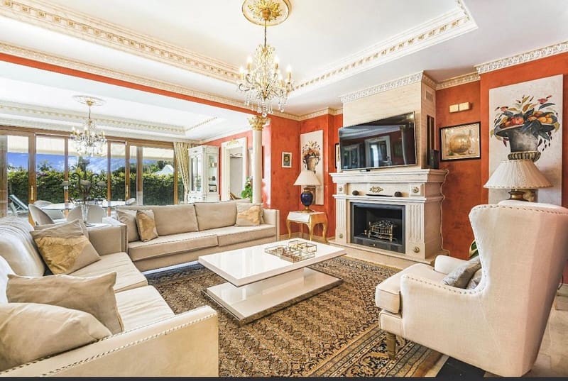 4 bedroom Villa for sale in Marbella with pool garage - € 2,500,000 (Ref: 8538770)