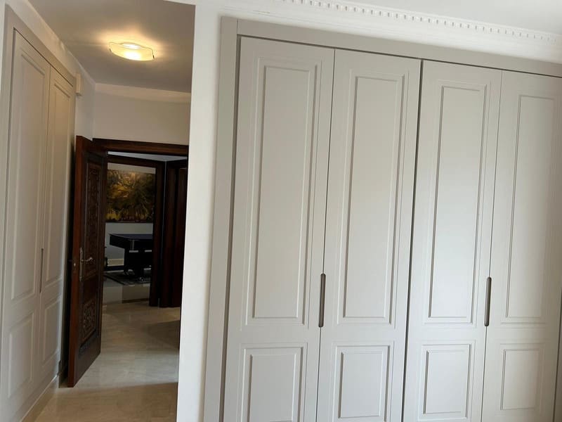 4 bedroom Villa for sale in Estepona with pool garage - € 1,790,000 (Ref: 8547062)