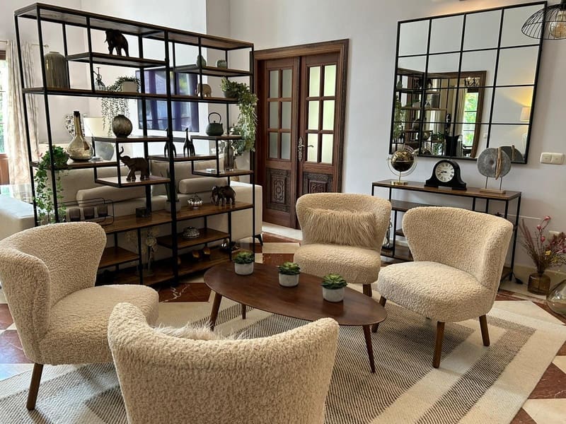 4 bedroom Villa for sale in Estepona with pool garage - € 1,790,000 (Ref: 8547062)