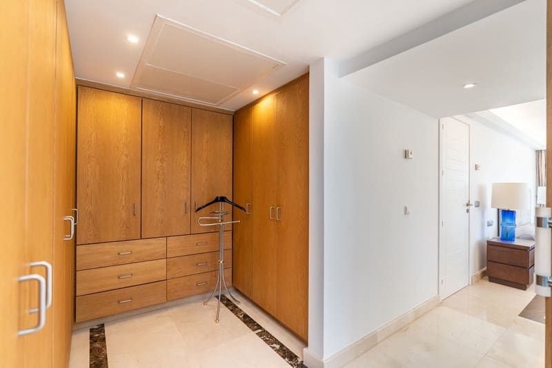 4 quarto Moradia para venda em Golden Mile com piscina garagem - 3 995 000 € (Ref: 8547063)