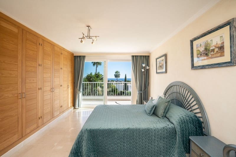 4 quarto Moradia para venda em Golden Mile com piscina garagem - 3 995 000 € (Ref: 8547063)