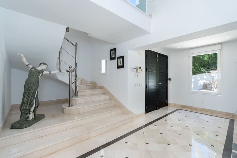 4 quarto Moradia para venda em Golden Mile com piscina garagem - 3 995 000 € (Ref: 8547063)