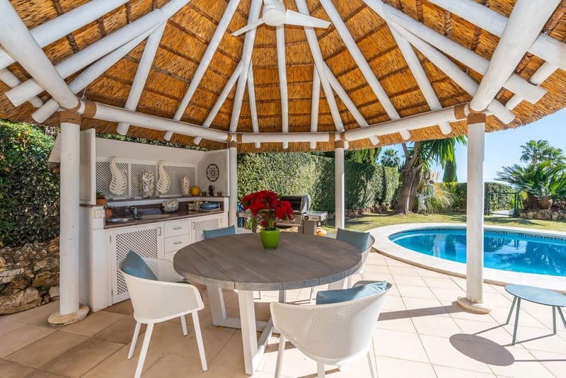 4 quarto Moradia para venda em Golden Mile com piscina garagem - 3 995 000 € (Ref: 8547063)