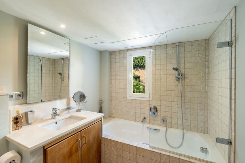 4 quarto Moradia para venda em Golden Mile com piscina garagem - 3 995 000 € (Ref: 8547063)