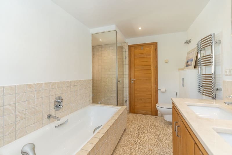 4 quarto Moradia para venda em Golden Mile com piscina garagem - 3 995 000 € (Ref: 8547063)