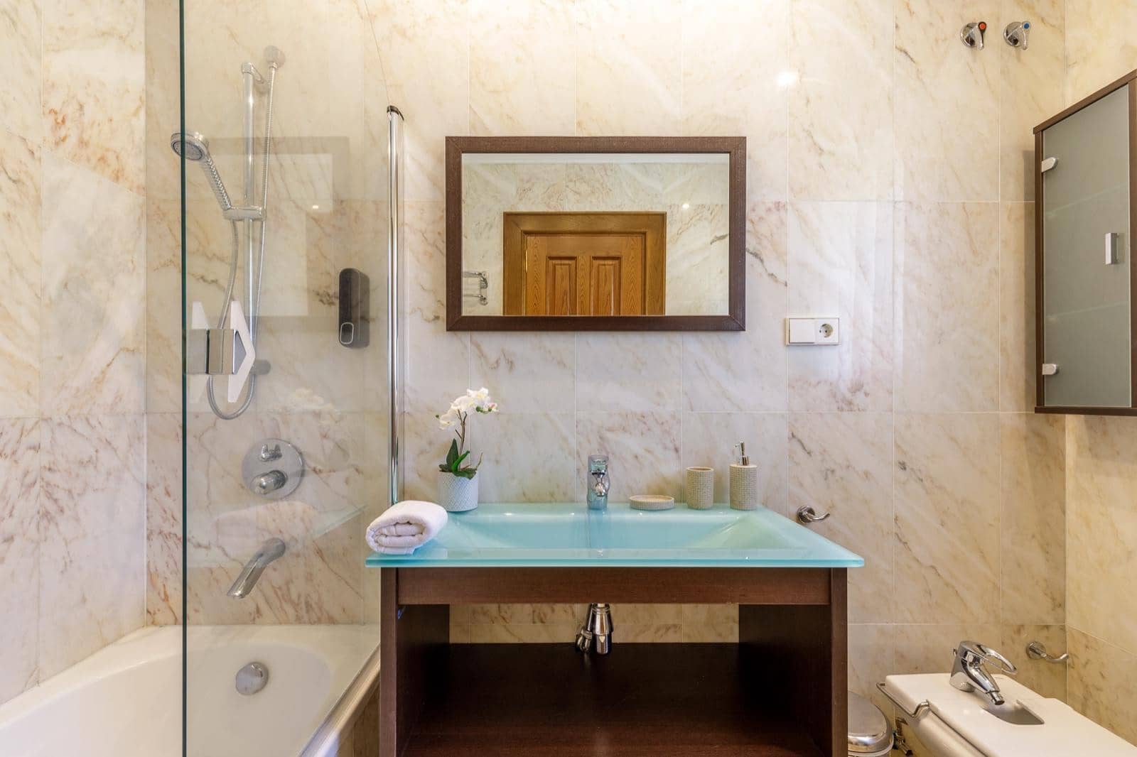 5 bedroom Villa for sale in Mijas Costa with pool garage - € 1,600,000 (Ref: 8556883)