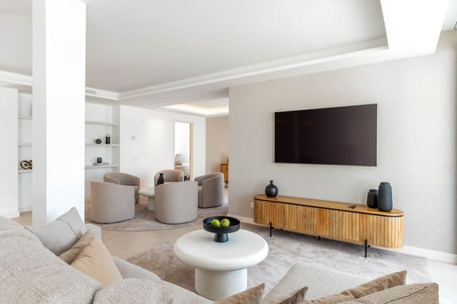 5 sovrum Villa till salu i Marbella med pool garage - 3 295 000 € (Ref: 8561420)