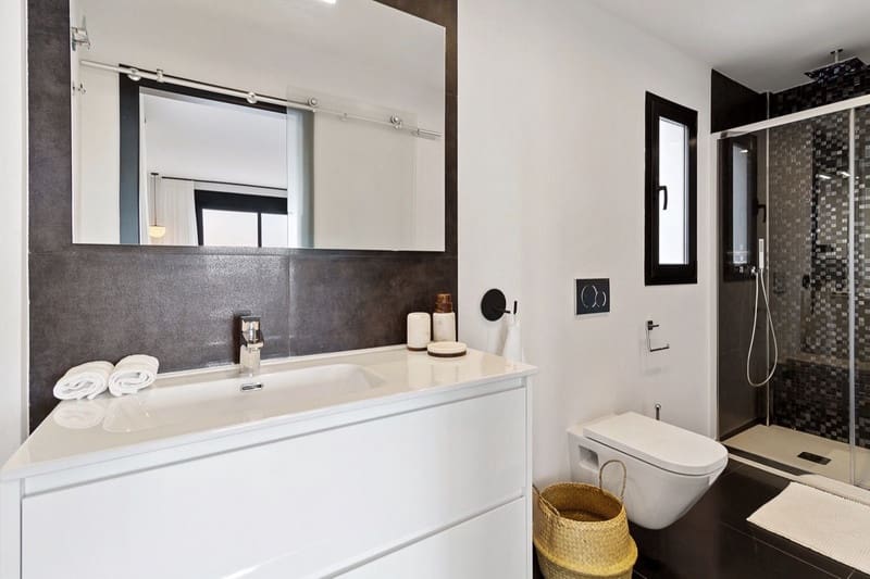 5 bedroom Villa for sale in Benalmadena with pool garage - € 2,750,000 (Ref: 8564729)