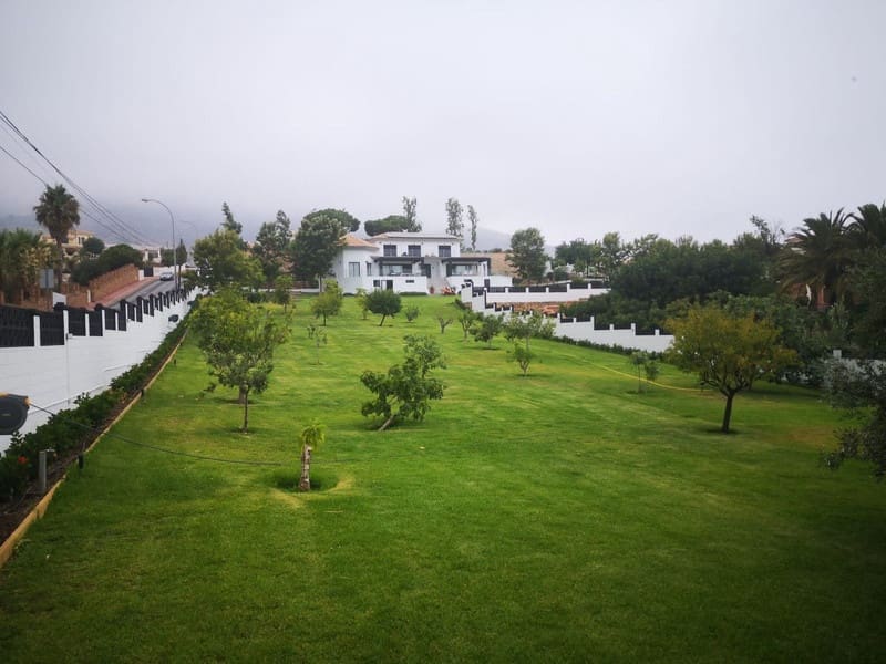 5 bedroom Villa for sale in Benalmadena with pool garage - € 2,750,000 (Ref: 8564729)