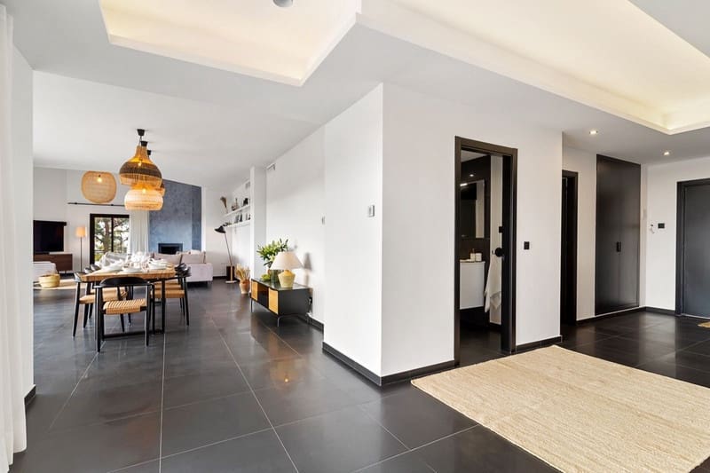 5 bedroom Villa for sale in Benalmadena with pool garage - € 2,750,000 (Ref: 8564729)