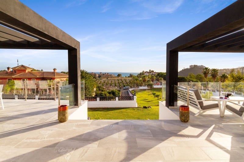 5 bedroom Villa for sale in Benalmadena with pool garage - € 2,750,000 (Ref: 8564729)