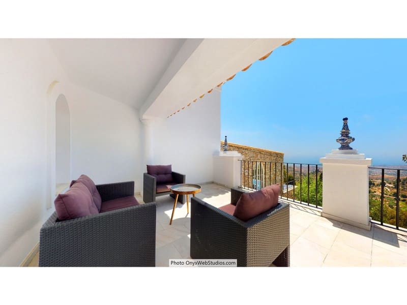 Villa for sale in Mijas with pool garage - € 4,500,000 (Ref: 8564734)