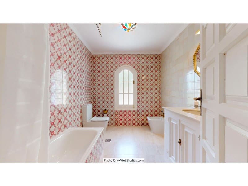 Villa for sale in Mijas with pool garage - € 4,500,000 (Ref: 8564734)