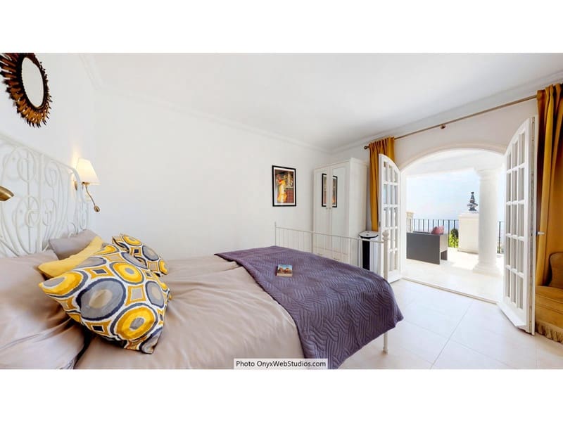 Villa for sale in Mijas with pool garage - € 4,500,000 (Ref: 8564734)