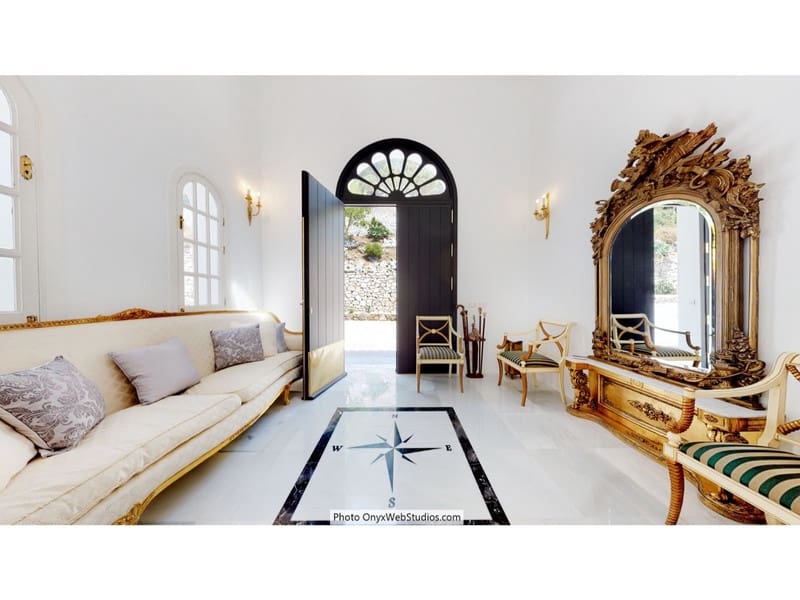 Villa for sale in Mijas with pool garage - € 4,500,000 (Ref: 8564734)