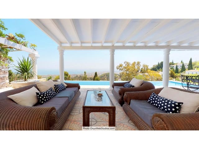 Villa til salgs i Mijas med svømmebasseng garasje - € 4 500 000 (Ref: 8564734)