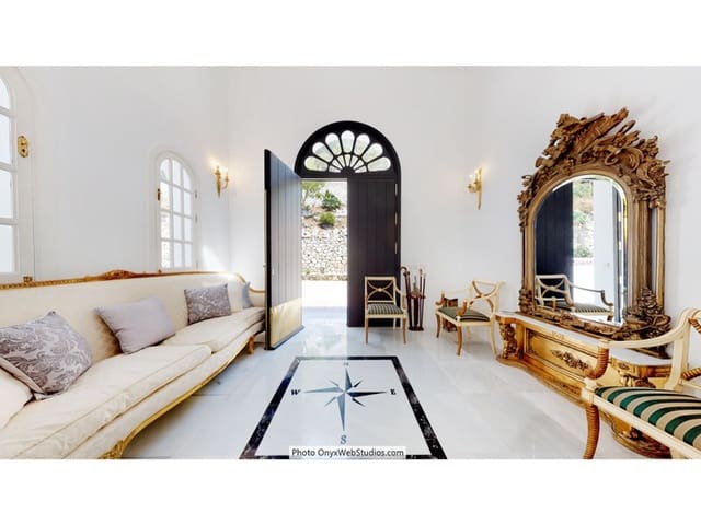 Villa til salgs i Mijas med svømmebasseng garasje - € 4 500 000 (Ref: 8564734)