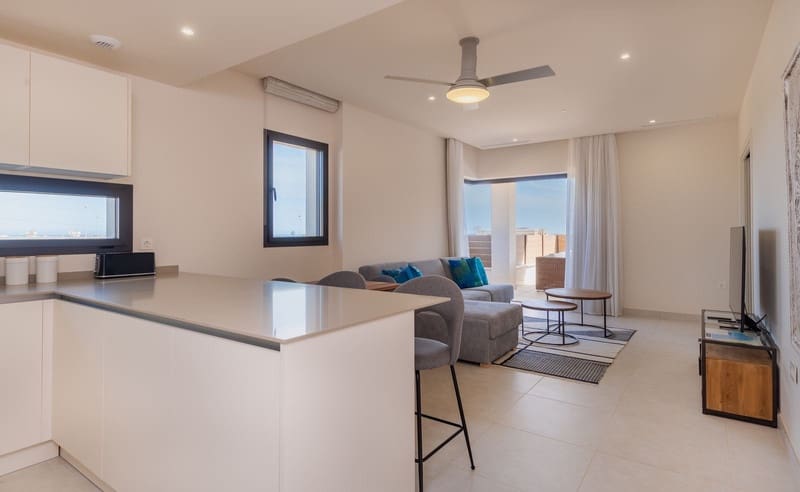 2 soveværelse Lejlighed til salg i La Cala de Mijas med swimmingpool garage - € 595.000 (Ref: 8580026)