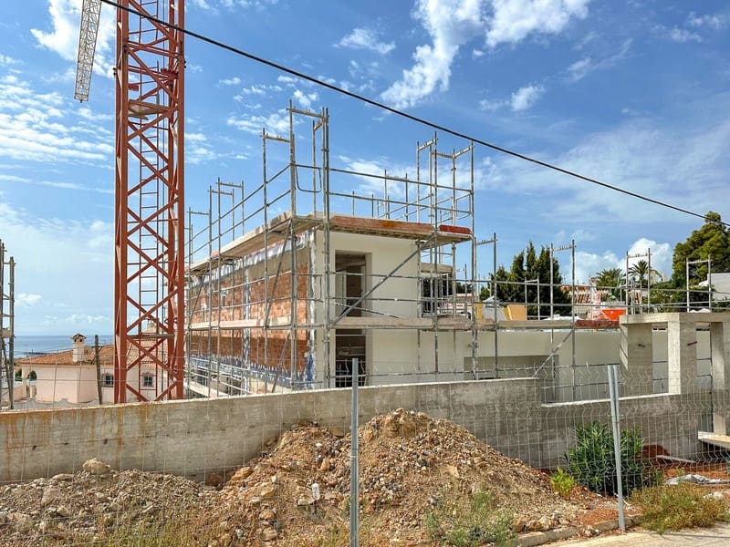 4 soverom Villa til salgs i El Chaparral med svømmebasseng garasje - € 1 995 000 (Ref: 8580033)