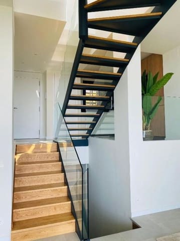 3 soverom Hus til salgs i Marbella med svømmebasseng garasje - € 1 500 000 (Ref: 8582633)