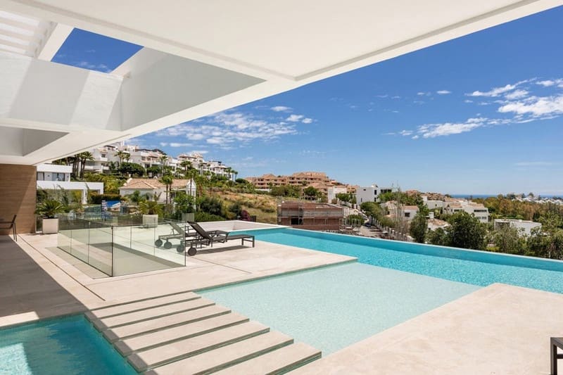 5 bedroom Villa for sale in Benahavis with pool garage - € 4,995,000 (Ref: 8597400)