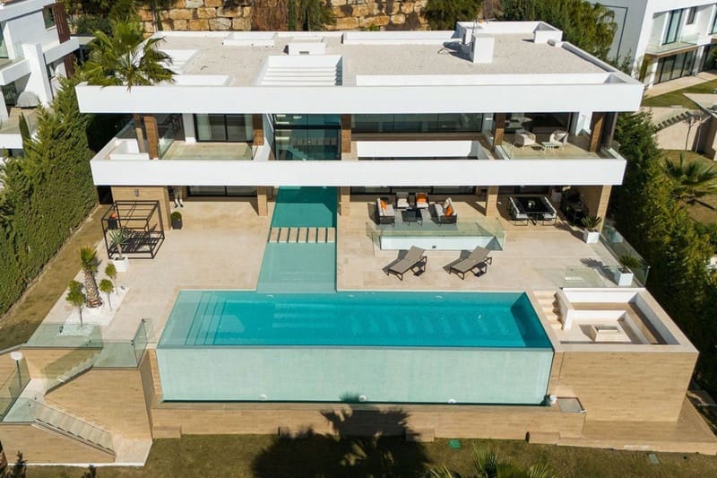 5 bedroom Villa for sale in Benahavis with pool garage - € 4,995,000 (Ref: 8597400)