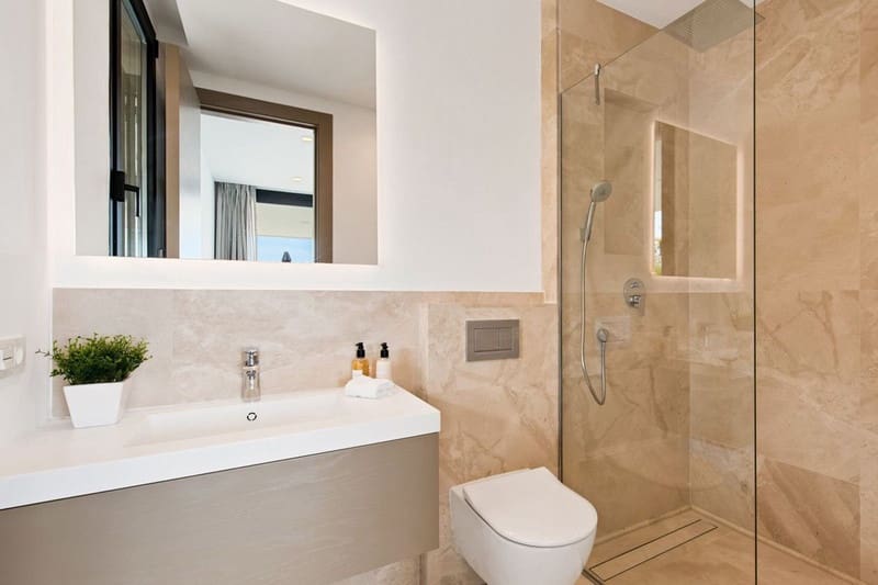 5 bedroom Villa for sale in Benahavis with pool garage - € 4,995,000 (Ref: 8597400)