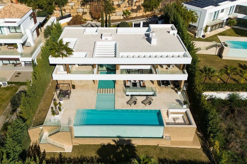 5 bedroom Villa for sale in Benahavis with pool garage - € 4,995,000 (Ref: 8597400)