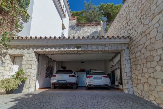 4 soveværelse Villa til salg i Mijas med swimmingpool garage - € 1.395.000 (Ref: 8599528)