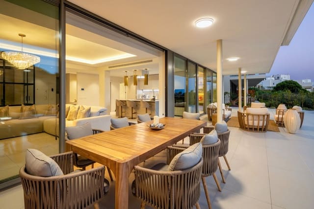 3 sovrum Lägenhet till salu i Benalmádena med pool garage - 1 450 000 € (Ref: 8601757)