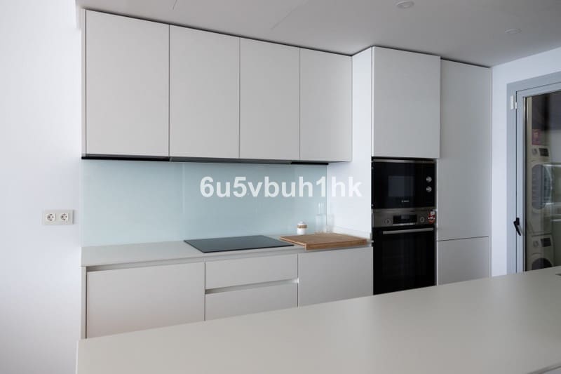 4 sovrum Takvåning till salu i Fuengirola med pool garage - 1 390 000 € (Ref: 8601758)