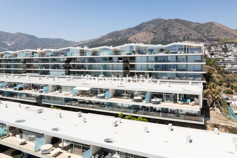 4 sovrum Takvåning till salu i Fuengirola med pool garage - 1 390 000 € (Ref: 8601758)