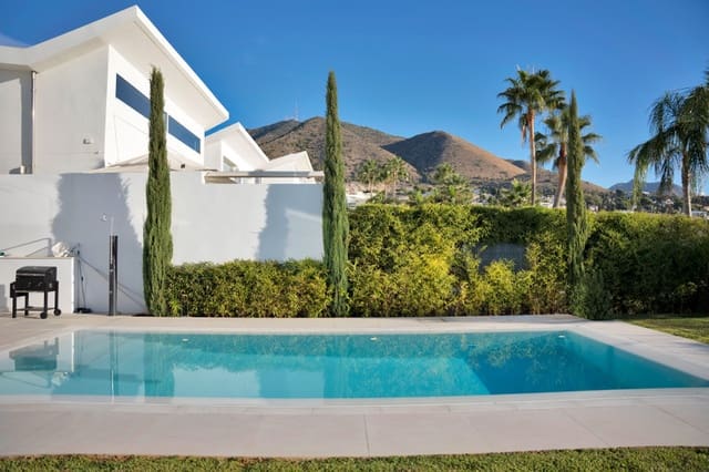 4 bedroom Villa for sale in El Higuerón, Fuengirola with pool garage - € 2,600,000 (Ref: 8601763)