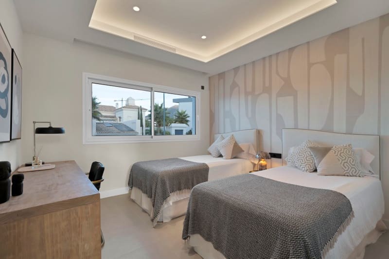 4 soveværelse Villa til salg i Fuengirola med swimmingpool garage - € 2.600.000 (Ref: 8601763)