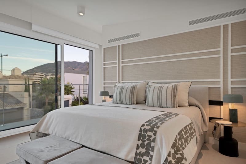 4 soveværelse Villa til salg i Fuengirola med swimmingpool garage - € 2.600.000 (Ref: 8601763)