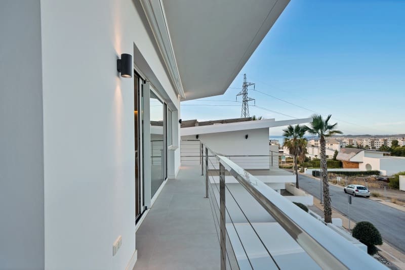 4 soveværelse Villa til salg i Fuengirola med swimmingpool garage - € 2.600.000 (Ref: 8601763)