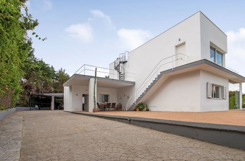 5 sovrum Villa till salu i Sotogrande med pool garage - 1 350 000 € (Ref: 8601768)