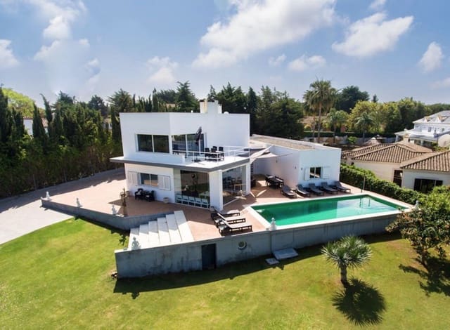 5 soveværelse Villa til salg i Sotogrande Alto, San Roque med swimmingpool garage - € 1.350.000 (Ref: 8601768)