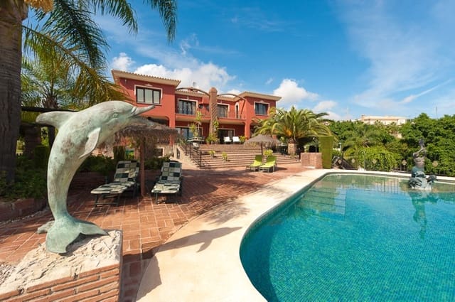 7 sovrum Villa till salu i Benalmádena med pool garage - 2 500 000 € (Ref: 8601770)