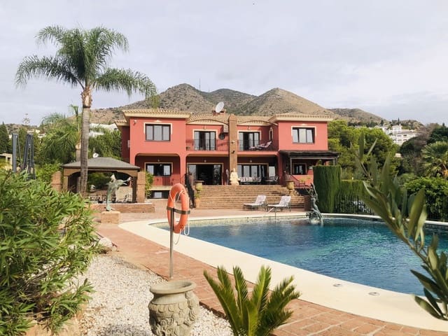 7 sypialnia Willa na sprzedaż w Benalmádena z basenem garażem - 2 500 000 € (Ref: 8601770)