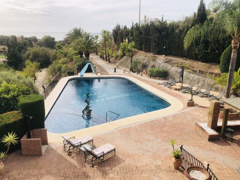 Chalet de 7 habitaciones en Benalmádena en venta con piscina garaje - 2.500.000 € (Ref: 8601770)